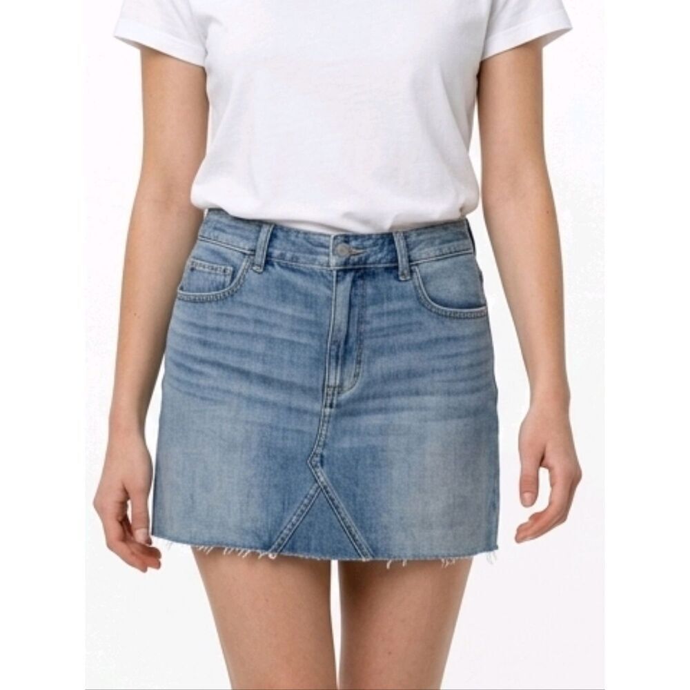 Hollister Medium Wash Faded Raw Hem High Rise Blue Jean Mini Skirt Size 7